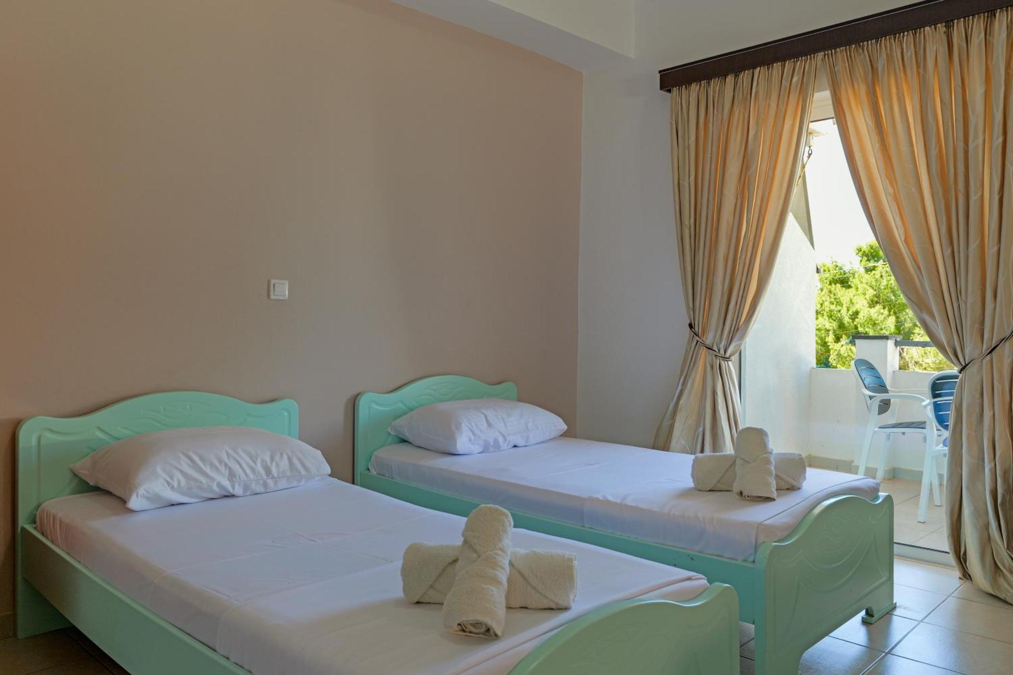 Livia'S Guesthouse 사밀 외부 사진